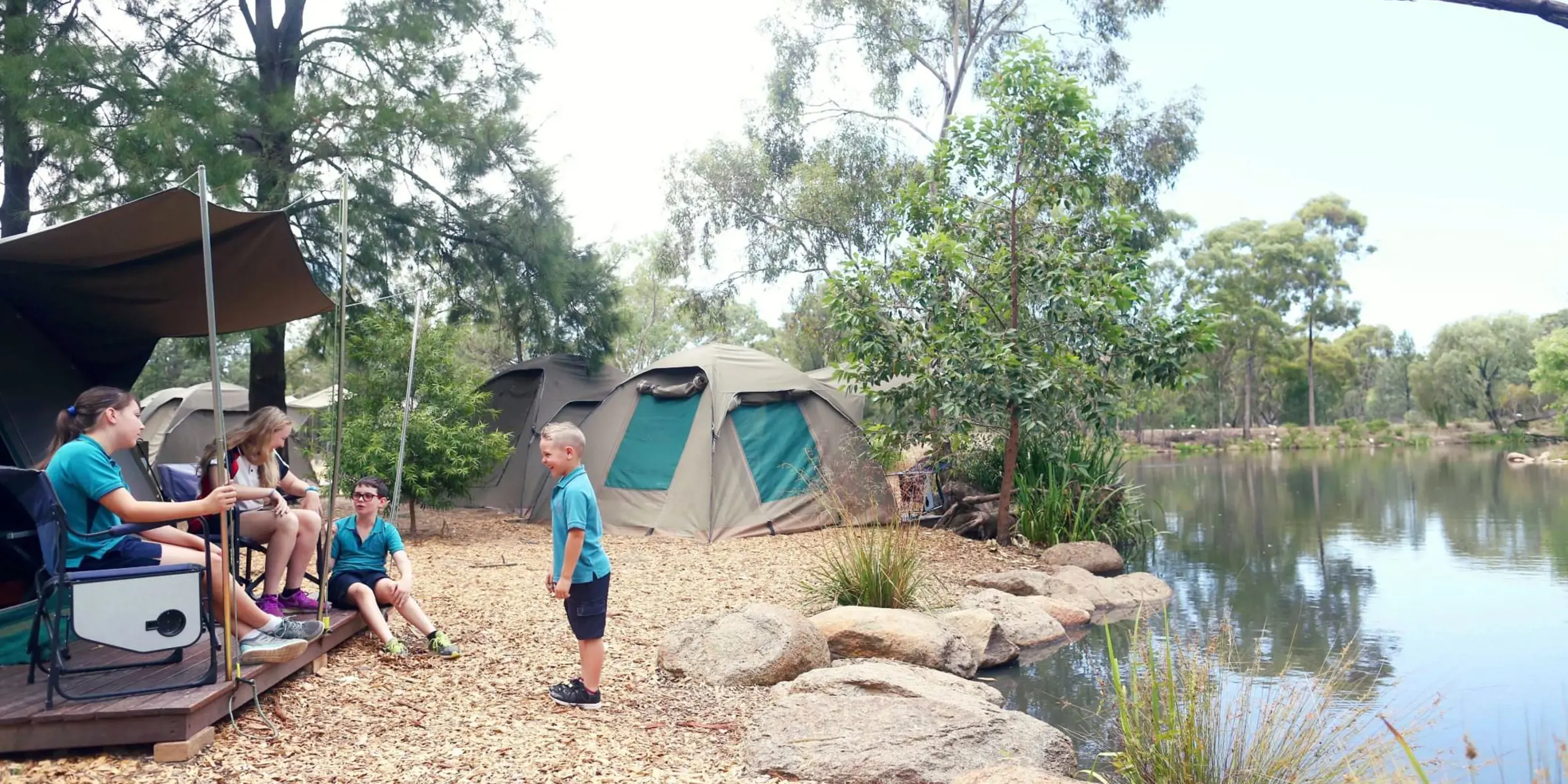 Children hanging out at Billabong Campsite during Zoosnooz overnight program