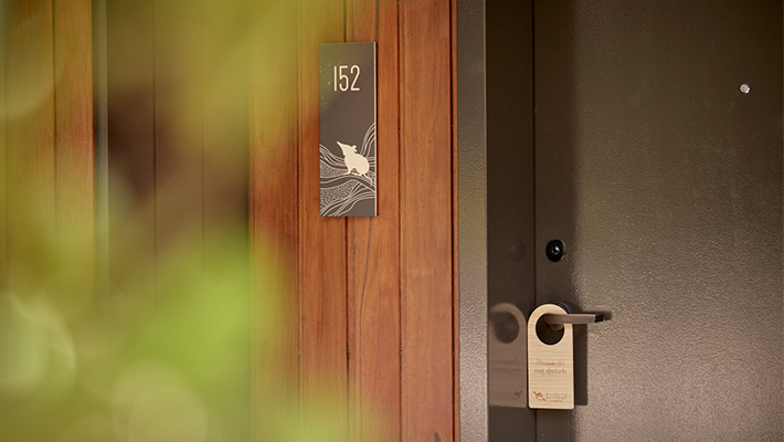 Bamboo door hanger 